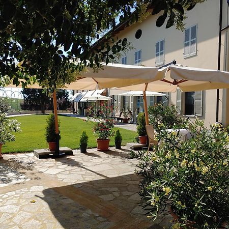 Locanda Del Boscogrande Montegrosso dʼAsti Exteriör bild