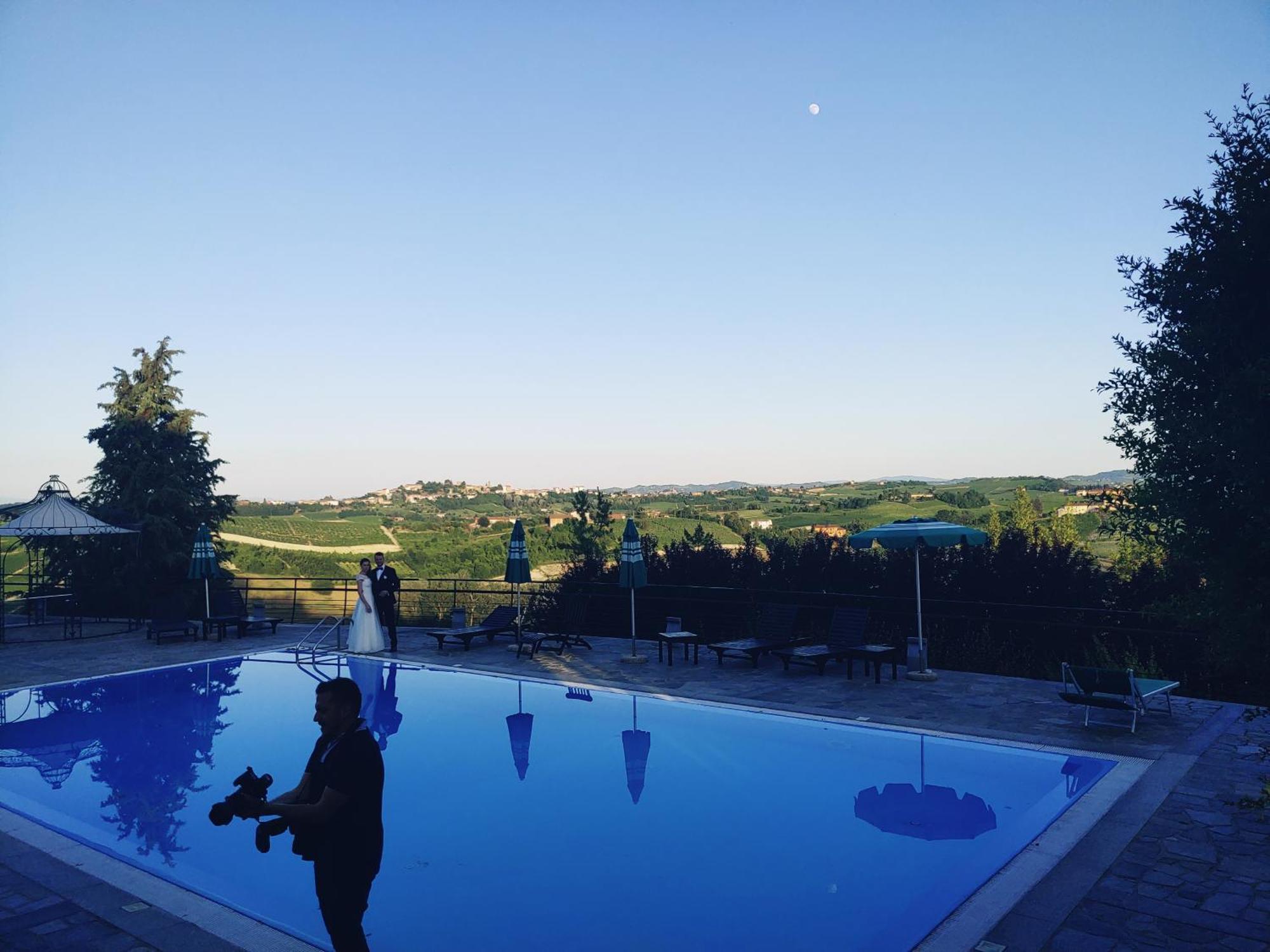 Locanda Del Boscogrande Montegrosso dʼAsti Exteriör bild