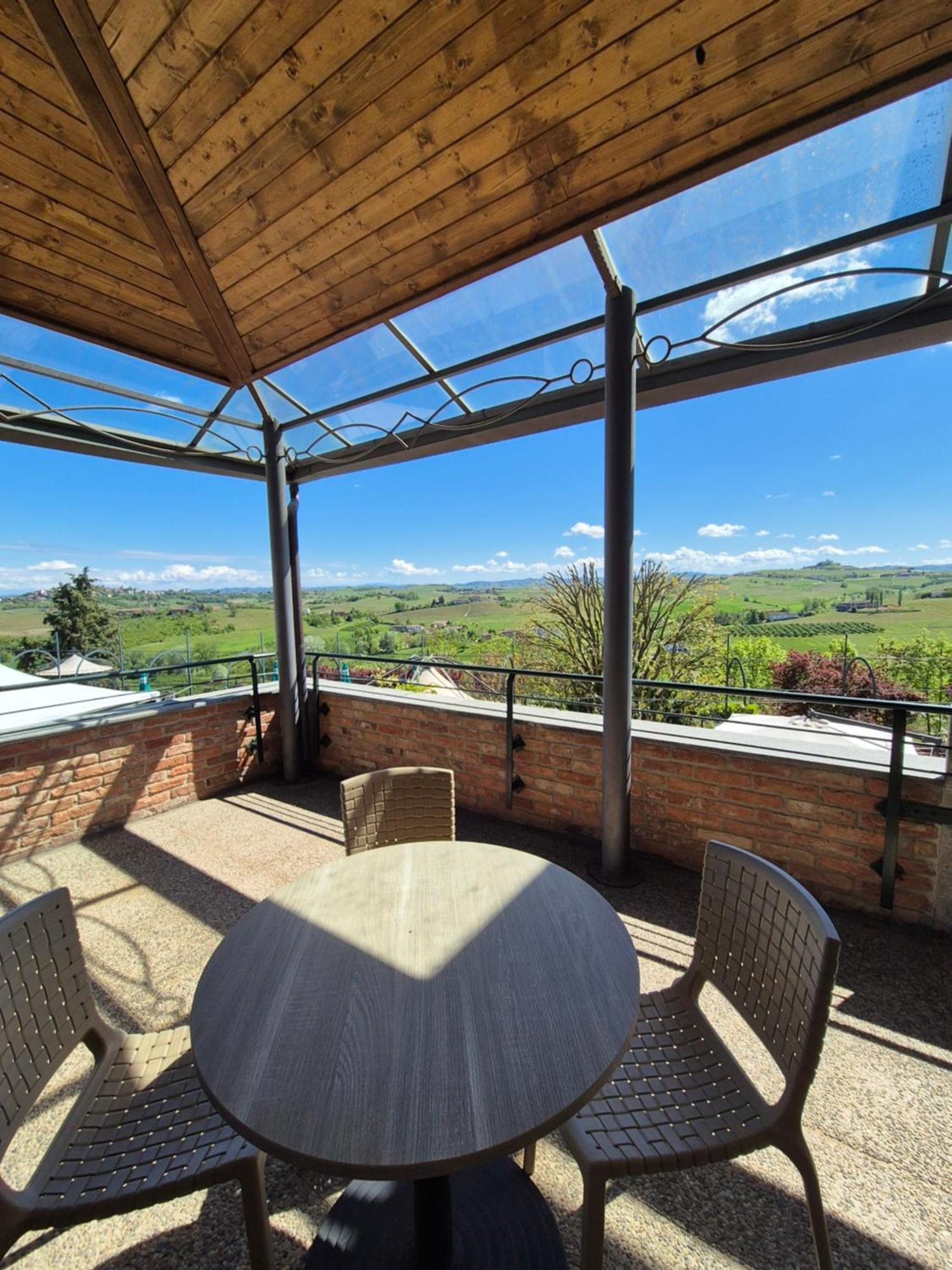Locanda Del Boscogrande Montegrosso dʼAsti Exteriör bild