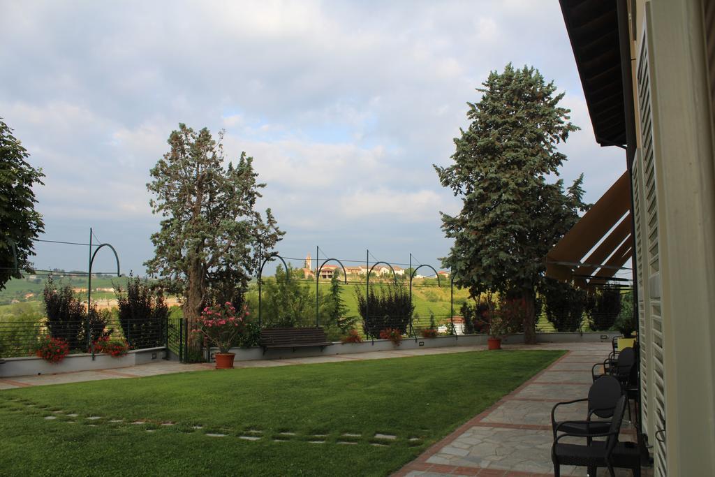 Locanda Del Boscogrande Montegrosso dʼAsti Exteriör bild