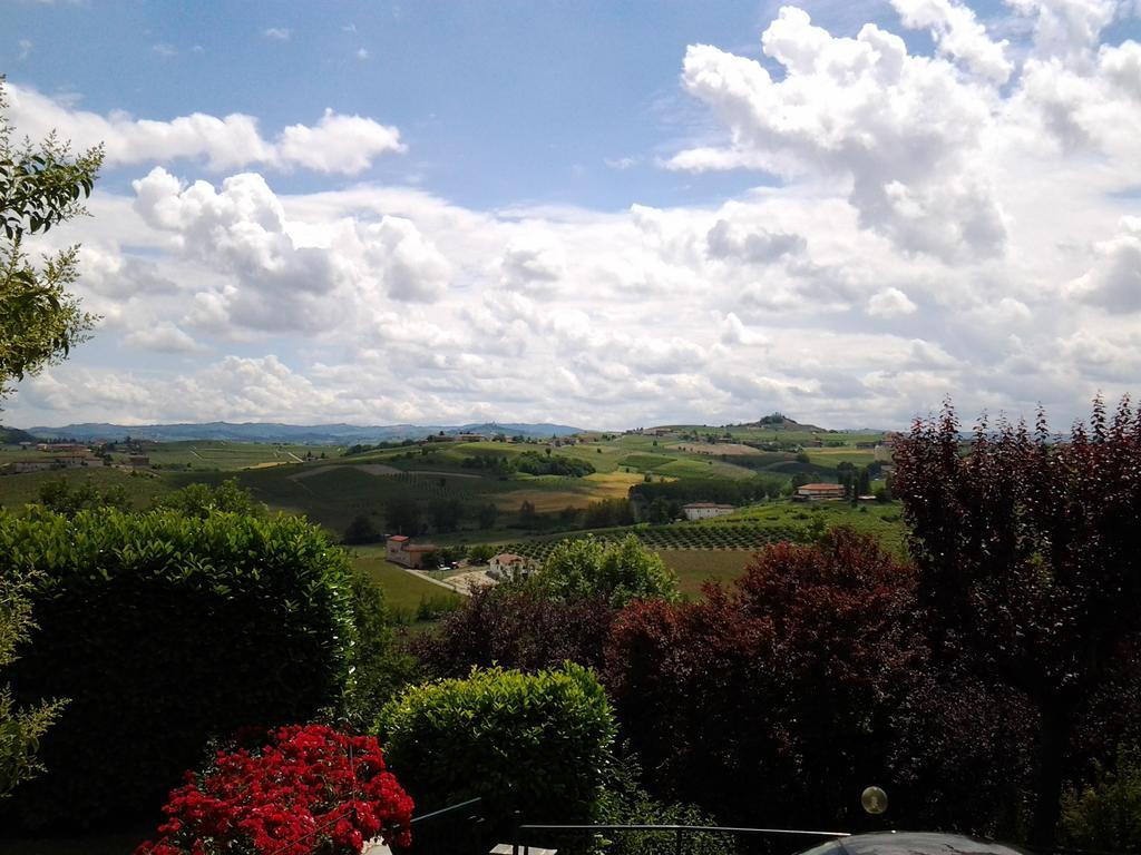 Locanda Del Boscogrande Montegrosso dʼAsti Exteriör bild