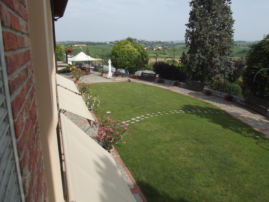 Locanda Del Boscogrande Montegrosso dʼAsti Exteriör bild