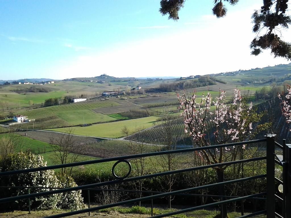 Locanda Del Boscogrande Montegrosso dʼAsti Exteriör bild