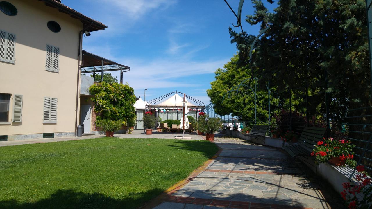 Locanda Del Boscogrande Montegrosso dʼAsti Exteriör bild
