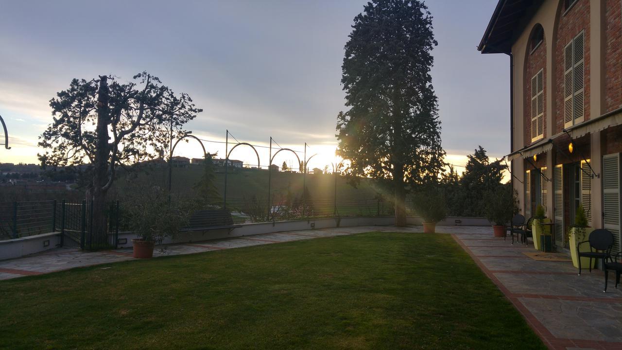 Locanda Del Boscogrande Montegrosso dʼAsti Exteriör bild