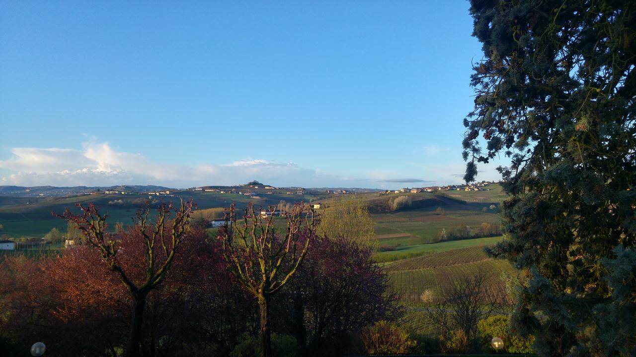 Locanda Del Boscogrande Montegrosso dʼAsti Exteriör bild